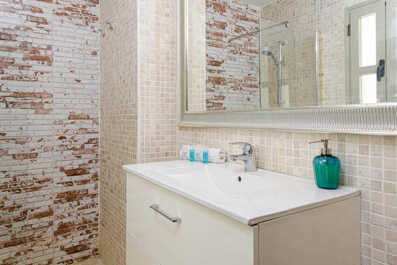 Wintowinrentals Genial Apartamento, Centrico Y Silencioso Малага Экстерьер фото