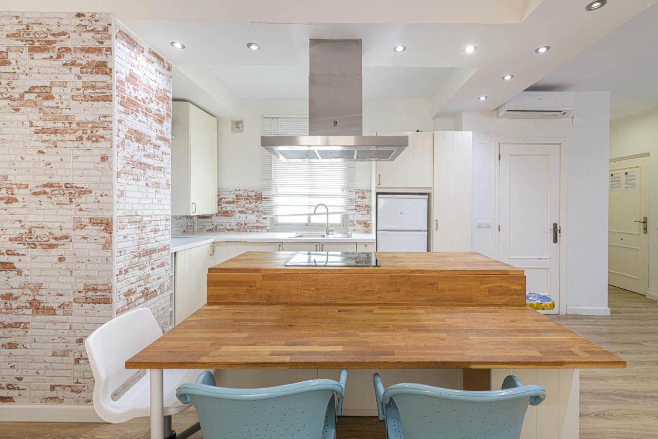 Wintowinrentals Genial Apartamento, Centrico Y Silencioso Малага Экстерьер фото