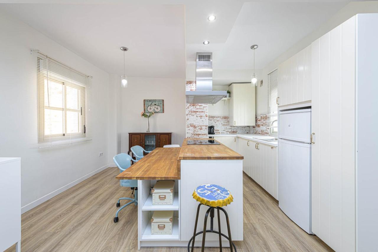 Wintowinrentals Genial Apartamento, Centrico Y Silencioso Малага Экстерьер фото