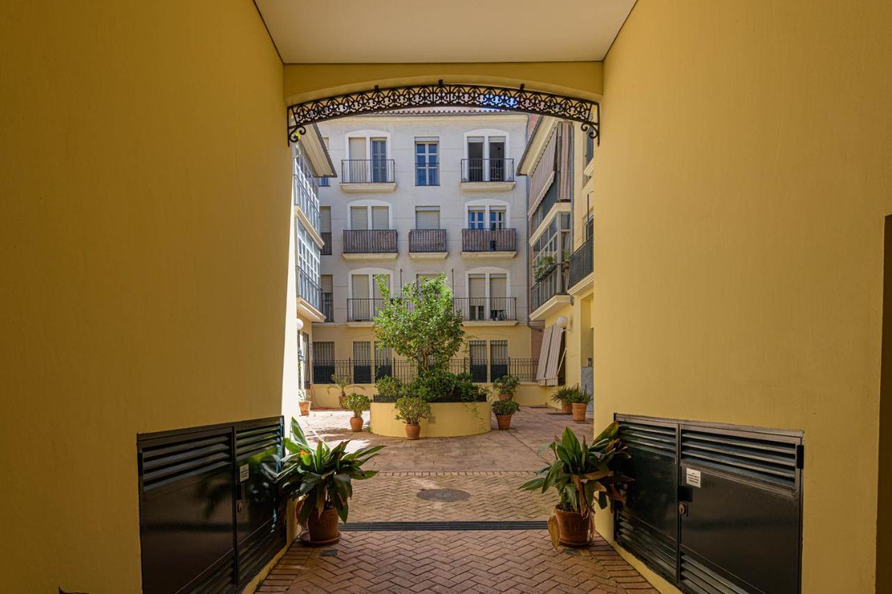 Wintowinrentals Genial Apartamento, Centrico Y Silencioso Малага Экстерьер фото